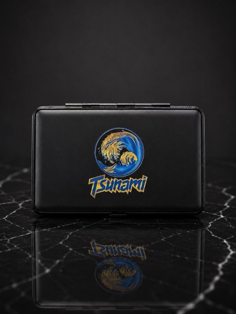 Tsunami Battery Black Outside Medium